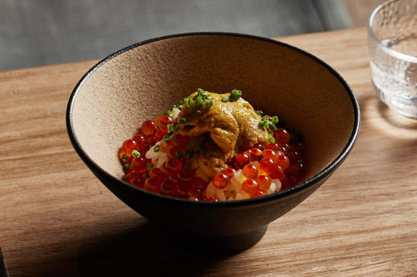 Salmon roe and sea urchi chirashizushi.