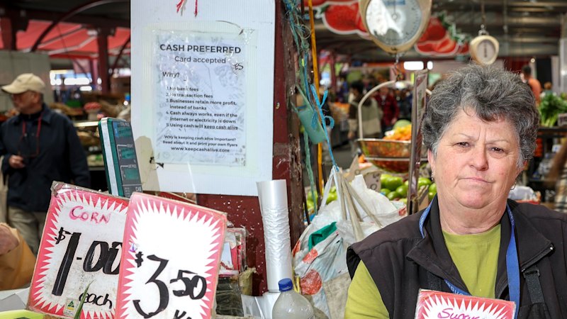 ‘It’s never been worse’: Vic Market traders slam rotten relations with management
