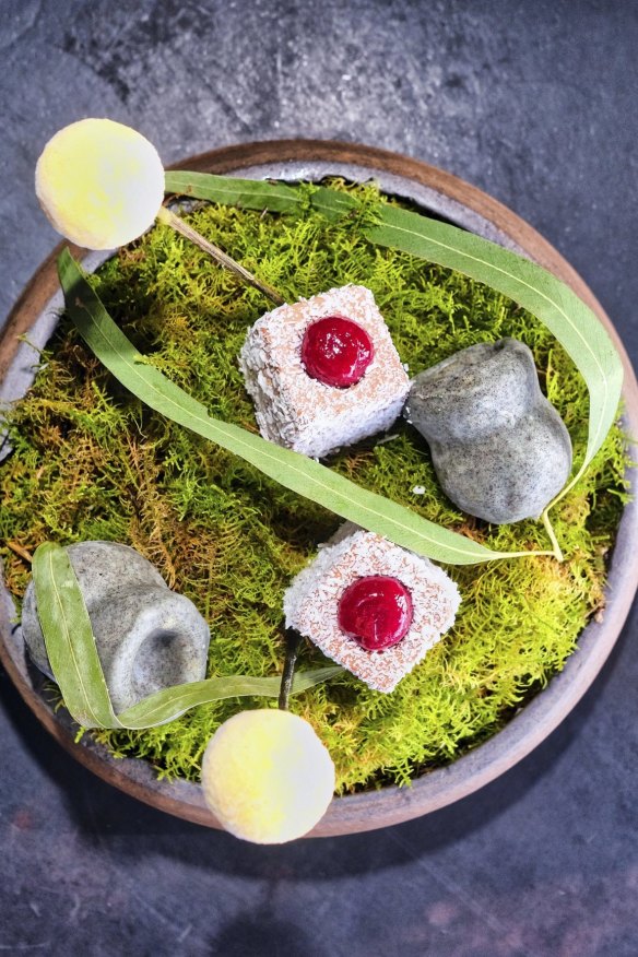 Petit fours.