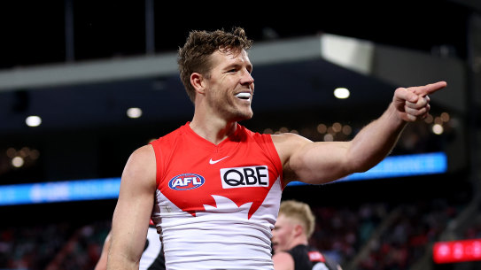 Luke Parker celebrates against Collingwood
