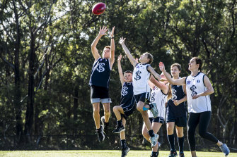 Afl Concussion Prompts Over The Top Careful Protocols For Young Players