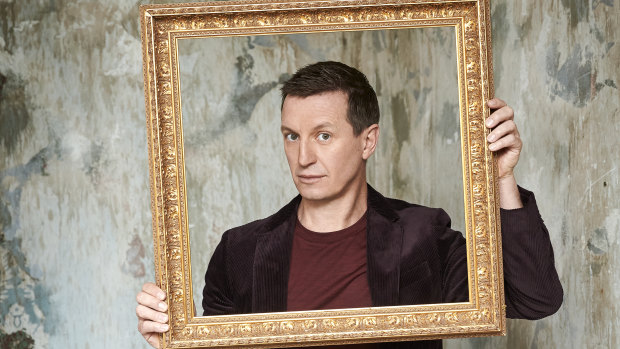 Comedian Rove McManus will host the life-drawing class, Life Drawing Live.