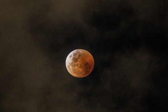 The blood moon in Sydney.