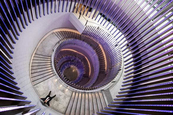 Crown Casino’s Barangaroo
Oculus - the largest chandelier in the Southern Hemisphere. 