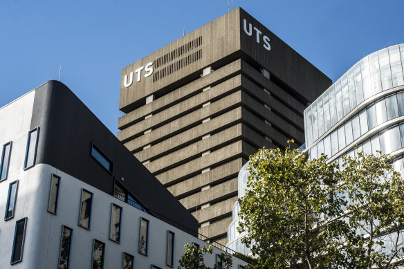 UTS is among many universities which have made COVID-19 vaccination mandatory for all staff and students returning to campus.