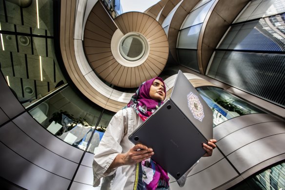 Wajiha Pervez is a UTS PhD student and lecturer.
She is using AI to complete her PHD 