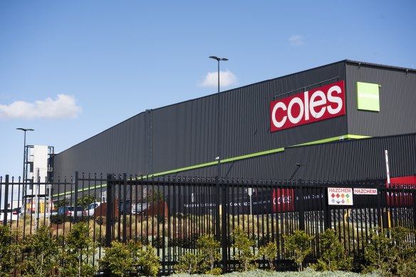 The mayor of Penrith says the new Coles distribution centre will create 500 jobs.