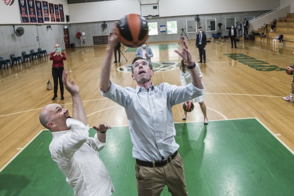 Premier Dominic Perrottet, Treasurer Matt Kean at Thornleigh “brickpit” Basketball Stadium in 2021.