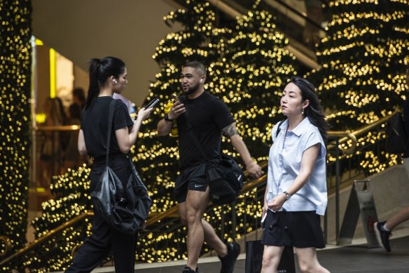 Consumer confidence has slipped in the week following Black Friday sales.