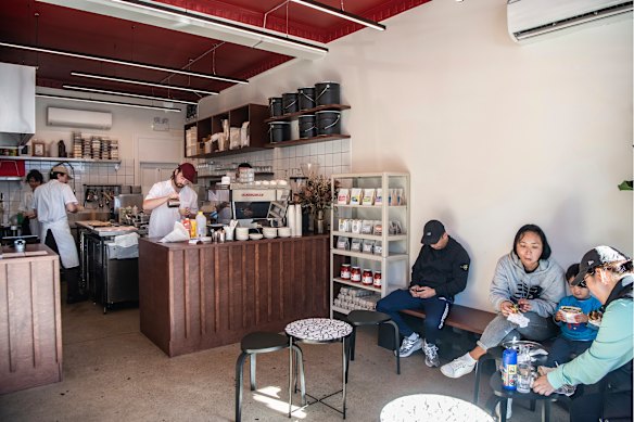 Bertas deli interior.  