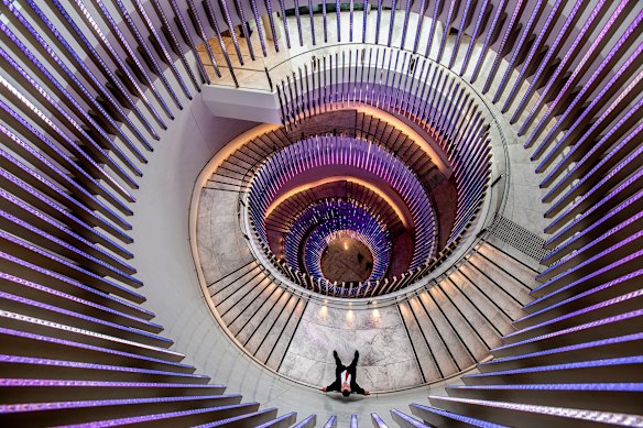 Crown Casino Barangaroo
Oculus - the largest chandelier in the Southern Hemisphere  