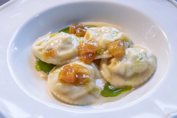 Bottoni are round cushions of fine pasta filled with a mixture of salt cod and potato.