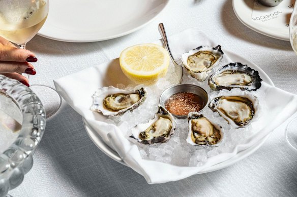 Oysters on ice at Rockpool Bar & Grill.