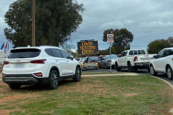 Queues at the testing clinic in Mildura on Sunday afternoon. 