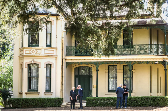 The Italianate villa Willow Grove before it was dismantled.