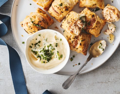 Anyone for another cheese puff (with mayo dip)? 