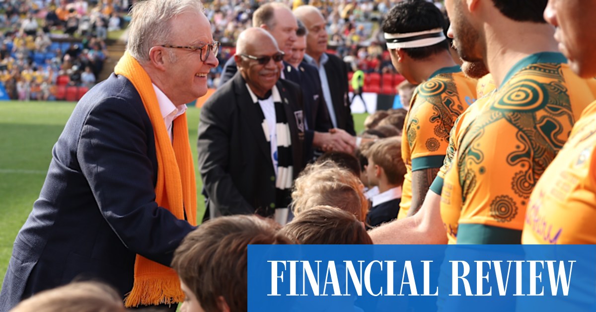 afr.com - Mark Di Stefano - Rugby union's politics and finances hit the limelight