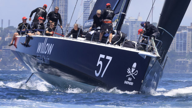 Major Sydney to Hobart contender pulls out after four positive COVID tests