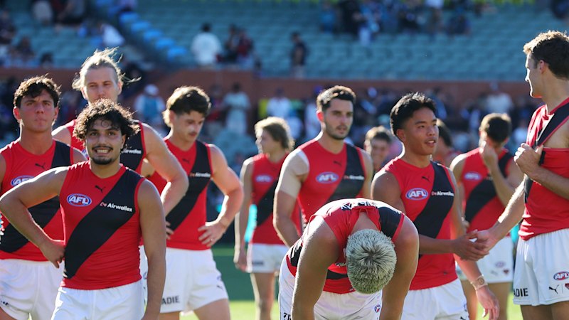 Blame Brad Scott if you like, but these senior Essendon players should be on notice