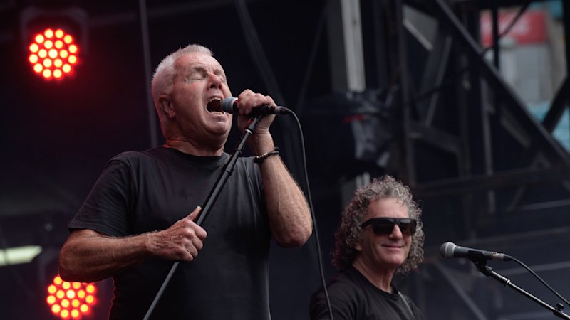 Howzat: Australian singing legend Daryl Braithwaite makes ‘difficult’ call on live gigs