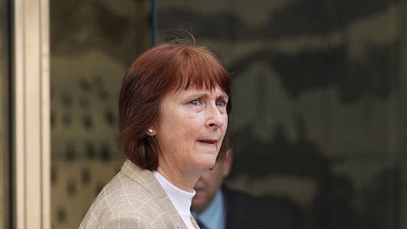 Catherine Roche says her husband would still be alive if he hadn't been consigned to a nursing home. 