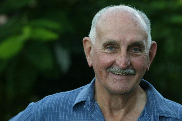 Bruce Dawe at home on Queensland's Sunshine Coast in 2004.