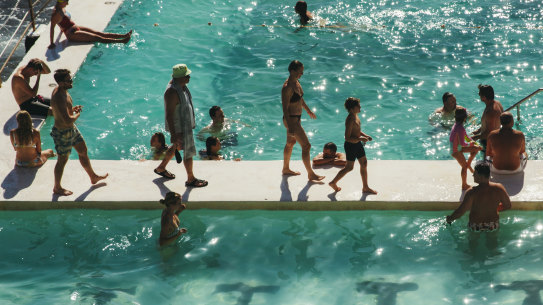 Most of the state is set to sizzle in the coming days as a heatwave sweeps over NSW.