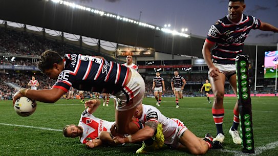 Keary the only sour note as Latrell Mitchell runs Dragons ragged