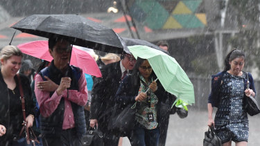 Melbourne Weather Storms Batter Smoke Smatters