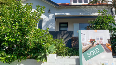 RBA says low rates will push up house prices.