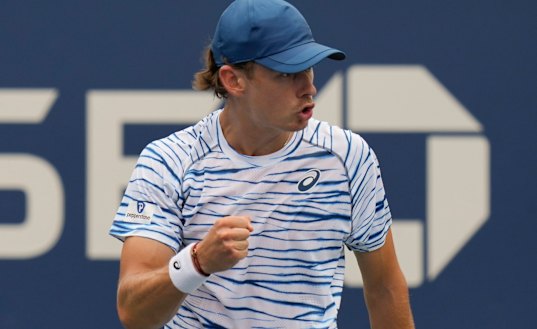 Alex de Minaur was the fourth Australian into the US Open’s last 32.