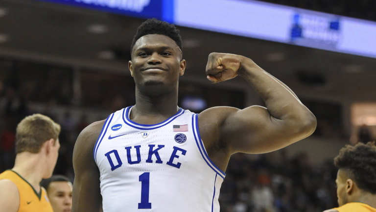 Duke basketball: Zion Williamson is ripped in huge announcement video