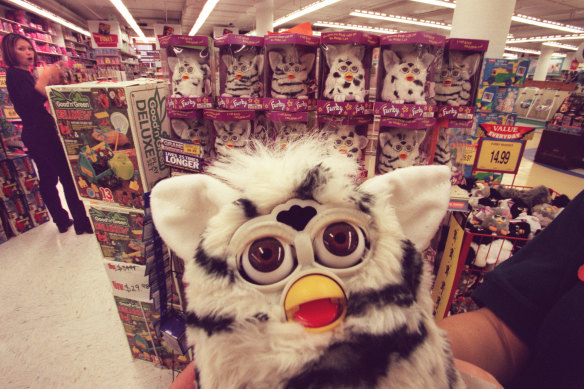 Review of 1998 Tiger Electronics Original Furby 