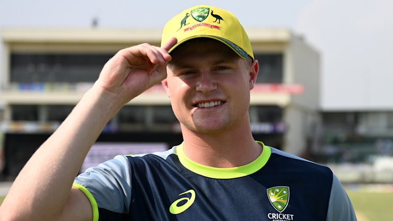 Batting collapse turns Peake debut into Pakistani victory pageant