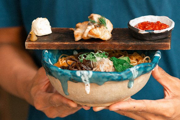 Tento specialises in ramen and ochazuke.
