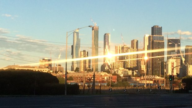 Building glare on the Melbourne skyline skyscrapers.
