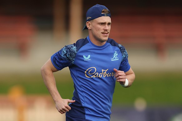Declan Meredith trains during a Wallabies training session.