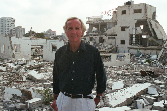 John Pilger during filming for his documentary Palestine is Still the Issue. 