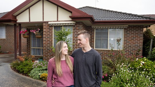 Nathan and Courtney Cuss sold their Ferntree Gully unit in just 10 days.