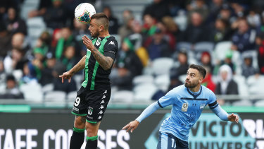 Le Fondre At The Double As Sydney Fc See Off Western United To Go Top