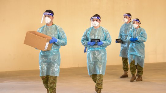 Army personnel assist with the outbreak response in Shepparton. 