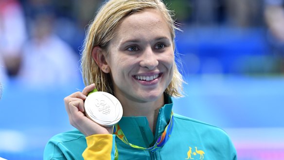 Madeline Groves with her silver medal in Rio.
