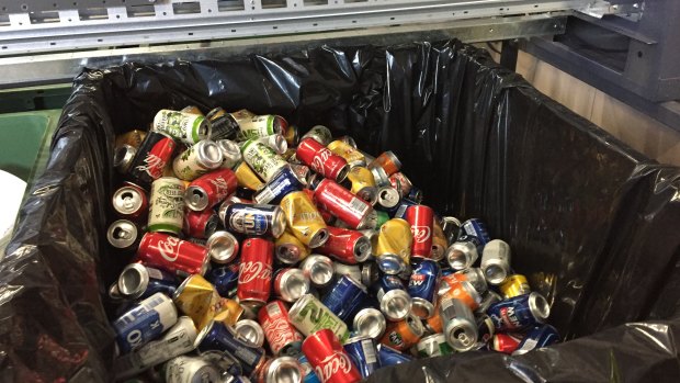 The Victorian government is in talks with major stakeholders and colleagues to firm up solutions to solve the state's recycling fiasco.