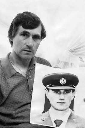 Guido Valentich with a picture of his son, Fred Valentich, who vanished mysteriously in 1978. 
