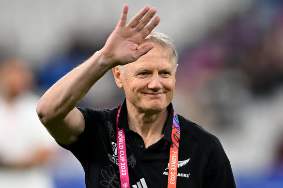 Joe Schmidt, assistant head coach of the All Blacks, acknowledges the crowd at the 2023 World Cup.