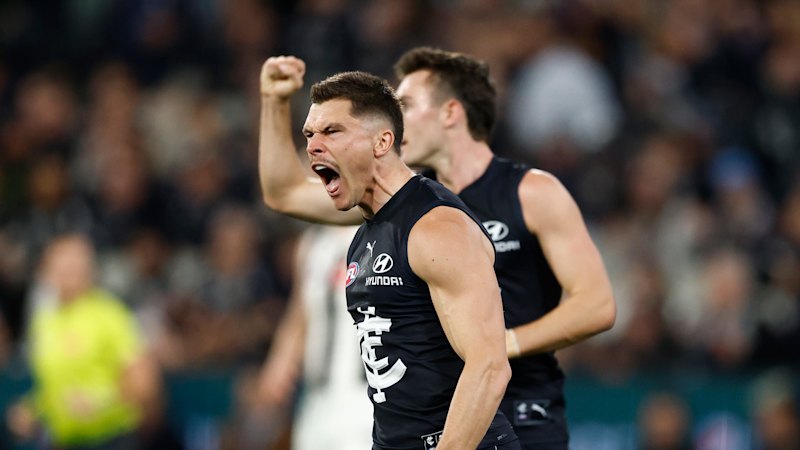 Carlton v Collingwood LIVE:Star commentator savages Magpies, Blues as Carlton maintain a telling second-half lead