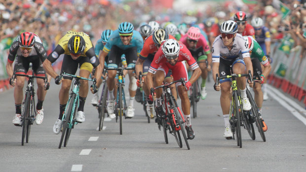 Nacer Bouhanni (Cofidis, centre) wins the sixth stage at the Vuelta.