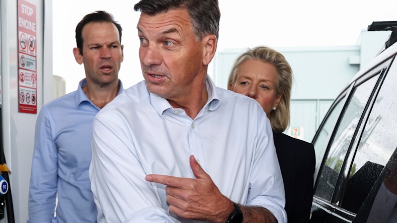 Dude, where’s my car? Angus Taylor left scrambling after wheels stolen