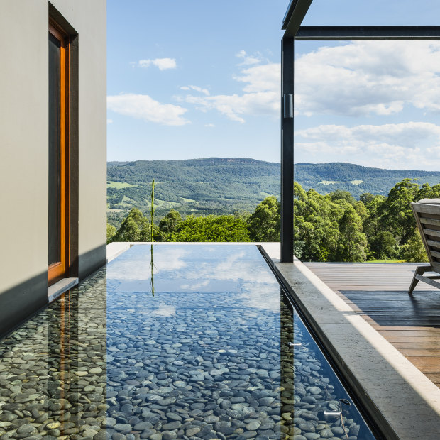 Ooralba Estate captures the big Kangaroo Valley views.