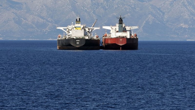 Australia news LIVE: Australia leaves fate of ISIS brides to US military; Labor announces first military support package for Ukraine in over a year